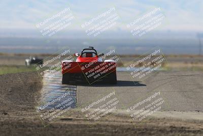 media/Oct-26-2025-CalClub SCCA (Sun) [[8ce1e69566]]/Group 6/Grapevine/